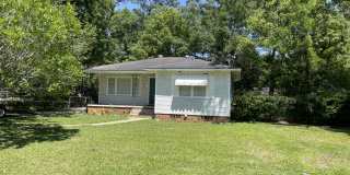 751 Farnell Lane Gallery 1