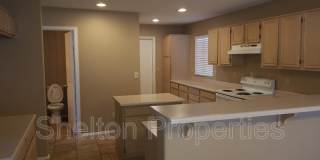 6822 W Louise Dr Gallery 3