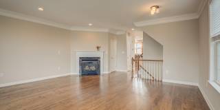 42451 MAGELLAN Square Gallery 5