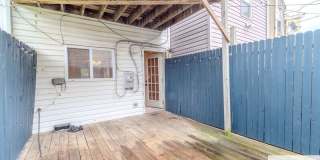 1632 Light St Gallery 21