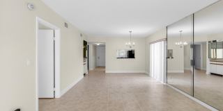 351 Club Circle Gallery 22