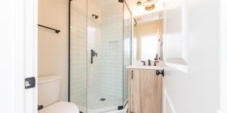 4953 N Oakley Gallery 7