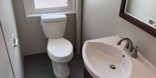 2 Bedroom, 1 Bath Townhome in trendy Lawrenceville. Convenient! Gallery 16