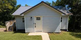 2 Bedroom House Available in Crocker, MO! Gallery 1