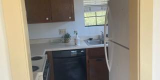 1 bedroom Downtown Apartment in Historic District Gallery 8