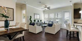 55+ Active Adult Apartment Homes - Ivy Point Klein Gallery 16