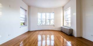 8200-04 S Ingleside Ave Gallery 19