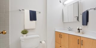 58 W Superior St Gallery 4