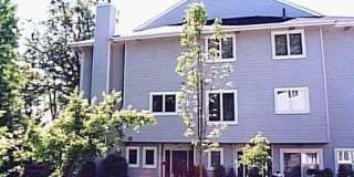 97 Commodore Drive Gallery 1