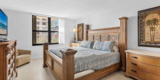 5480 N Ocean Drive Gallery 21