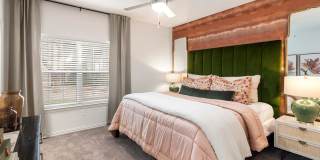 Cortland MacArthur Gallery 6