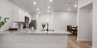 2505 Kenwood Avenue Gallery 5