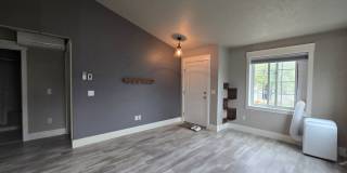 4 bed 2 bath home in Josephine Crossing Gallery 8
