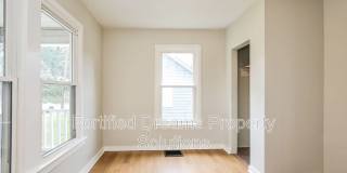 1652 North Cherry Street Gallery 22