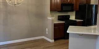 Beautiful 2/2.5 townhome in Cornelius Gallery 4
