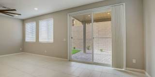 Beautiful 2 story Home in Skye Canyon Gallery 18