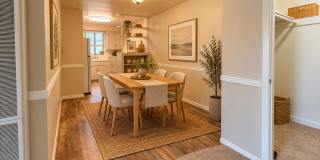 Carlson Drive (5488, 5492) Gallery 1
