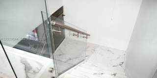 4180 NE 21st St Gallery 27