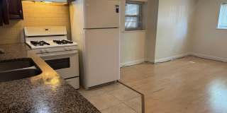 4950 North Christiana Avenue - Garden Gallery 9