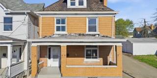 1407 Maple Street Gallery 1