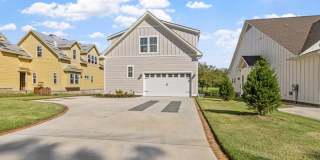 A great place to stay that is a nice and cozy cottage in the great neighborhood of Southwood Gallery 25