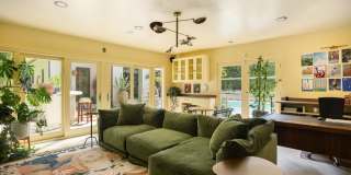 1745 N Vista St Gallery 29