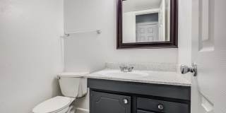 Country Club Apartments Gallery 4