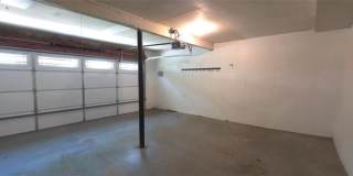 190 Barrington Drive E Gallery 16