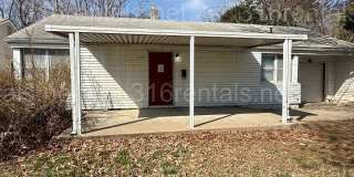 $995 - 2 bedroom / 1 bathroom - Single Family Home Gallery 1