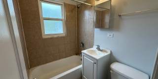 Nice 1 Bed w/Dining Room and Newer Kitchen and Bath at Roger's Glenwood District Gallery 23