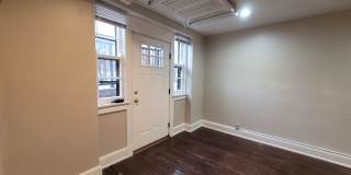 One bedroom apartment home in the Sherman Hills neighborhood! Gallery 4
