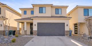 4-Bed Stand Alone Home! 6+ Month Lease 4-Bed Stand Alone Home! 6+ Month Lease Gallery 3