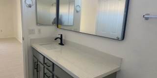 2250 E Deer Valley Road Gallery 16