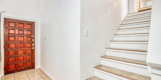 2012 Amy Sue Drive unit: B Gallery 6