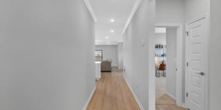 Like-new 4BR/3BA home in desirable St. Clair Place! Gallery 8