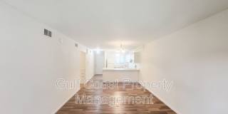 6033 34th Street West Gallery 6