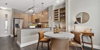 AMLI Dry Creek Gallery 1