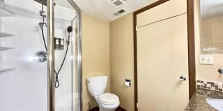 2bd/2ba Kirkland Condo Gallery 16
