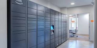 Traders Row Gallery 13