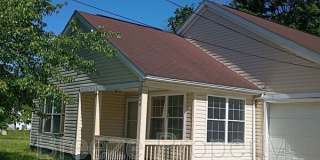 546 Breaden St Gallery 17