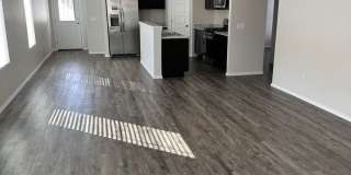 Pre-Leasing Now | Spacious 3 Bedroom, 2 Bathroom Home in Saratoga Gallery 5