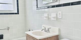 Discover Your Ideal Home: Spacious Apartments with Cozy Comfort Gallery 11