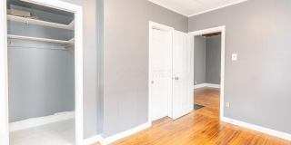 2158 Indiana Avenue Gallery 13