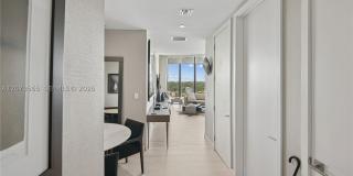 2831 S Bayshore Dr 2831 S Bayshore Dr Gallery 1