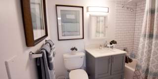 Uptown 22 Gallery 11