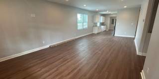 Newly Renovated Spacious 3 Bedroom w/ Full Appliance Package Gallery 6