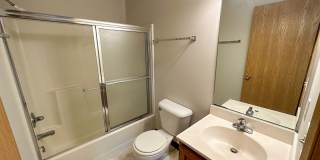 225 Hyland Gallery 28