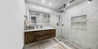 490 W 33rd Pl Gallery 3