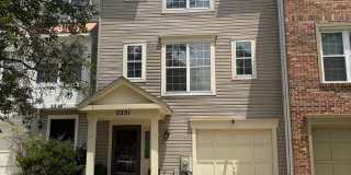 Beautiful Townhome in Seven Oaks! Gallery 1