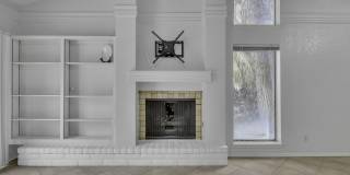 620 LAKEWAY Drive Gallery 21